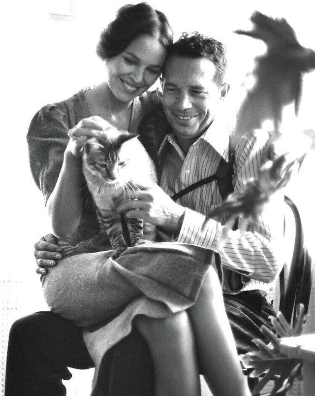 Warren Oates