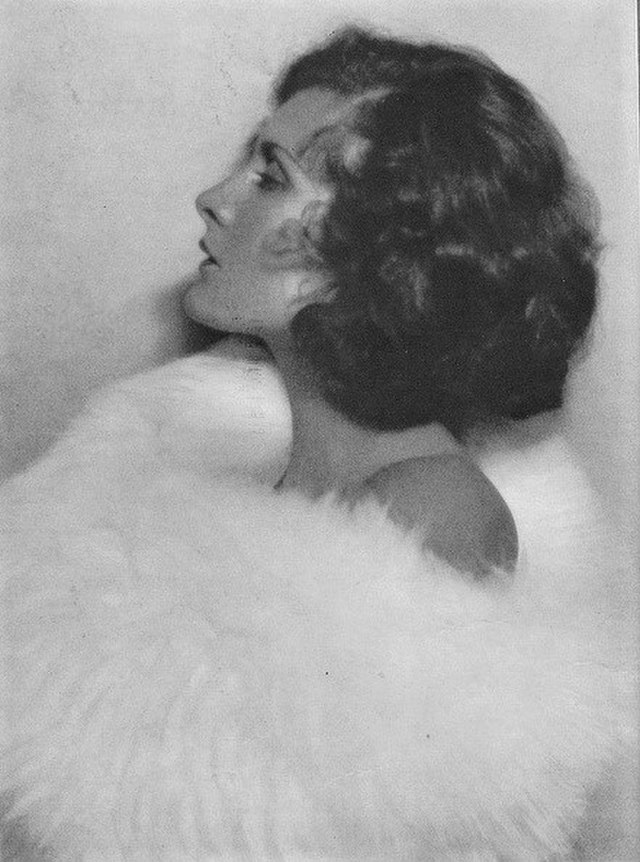 Evelyn Brent