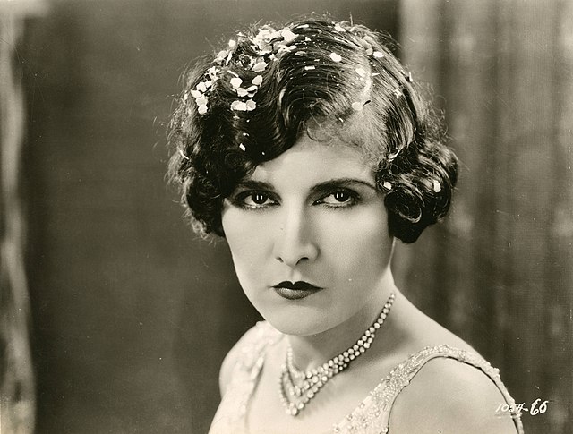 Evelyn Brent