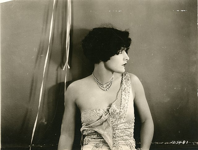 Evelyn Brent