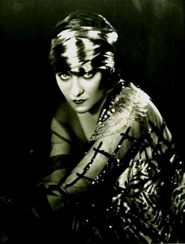 Gloria Swanson
